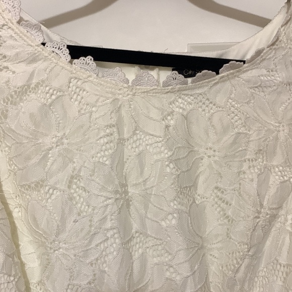 City Studio- size 20 - Macy’s - cream floral lace dress. Fully lined - Picture 3 of 5